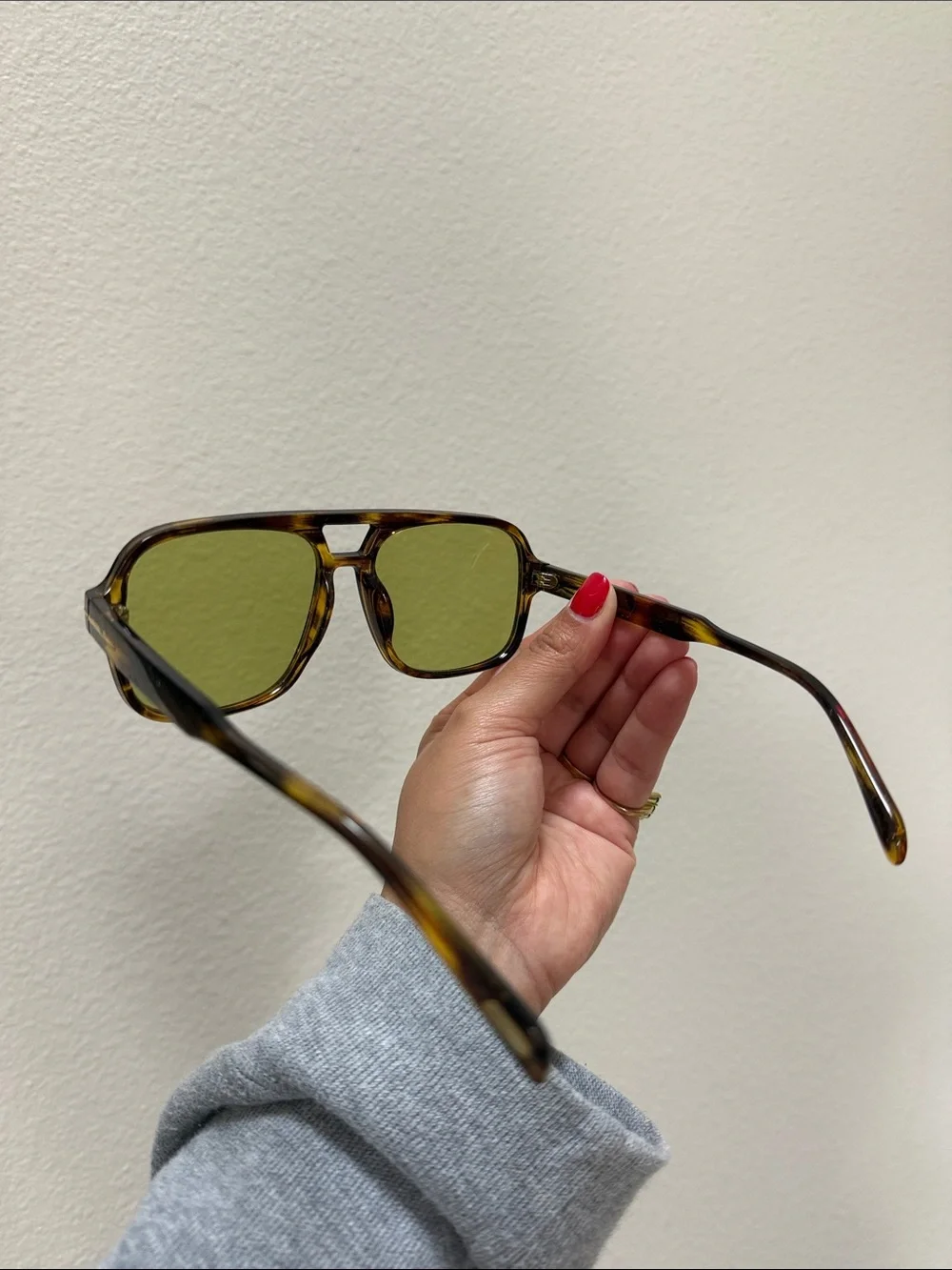 tortoise & chartruese sunglasses